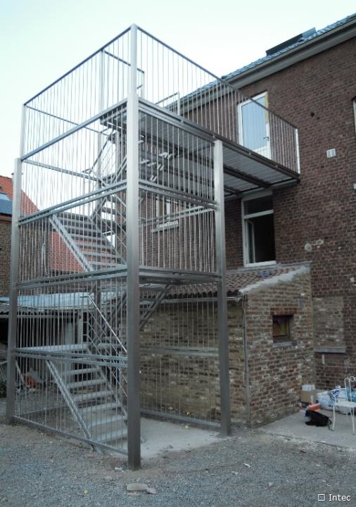Escalier Look Industriel - Escalier exterieur avec Terrasse